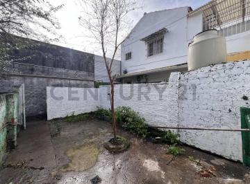PH · 38m² · Oportunidad! PH 2 Amb. 1°piso con Patio Amplio y Balcon Terraza Para Ampliar.