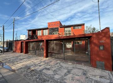 Casa · 6 Ambientes · 1 Cochera · Casa en Alquiler 4 Dorm. con Pileta y Cochera Doble – Zona Norte