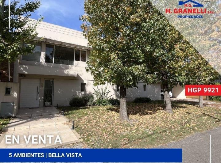 Casa · 370m² · 5 Ambientes · 1 Cochera