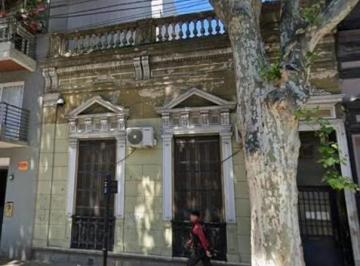 PH · 117m² · 8 Ambientes · PH en Almagro