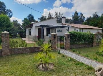 Casa · 347m² · 5 Dormitorios · 5 Cocheras · Floresta Sur /venta Casa 3 Dorm /cabaña Independiente / Galpón Comercial