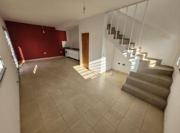 JYB-JYB-2496_2 · Duplex en Venta de 2 Dorm. y Patio
