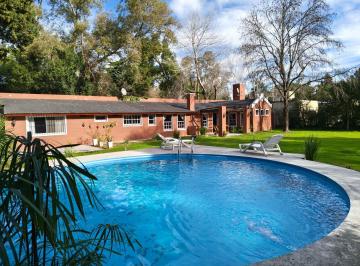 Quinta vacacional · 132m² · 3 Dormitorios · Casa Quinta en Venta en La Union con Piscina