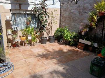 Casa · 118m² · 3 Ambientes · 1 Cochera · Casa 3 Amb con Patio, Cochera + Local
