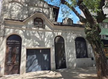 PH de 5 ambientes, Villa Urquiza · V. Urquiza (Av A. Thomas 3400) PH 5 Amb. 3 Dorm. Baño. Toilette. Quincho. Terraza.