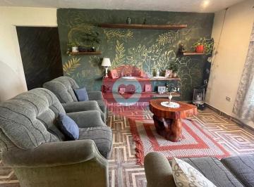 Campo · 216m² · 5 Ambientes · 1 Cochera · Chacra en Sargento Vidal
