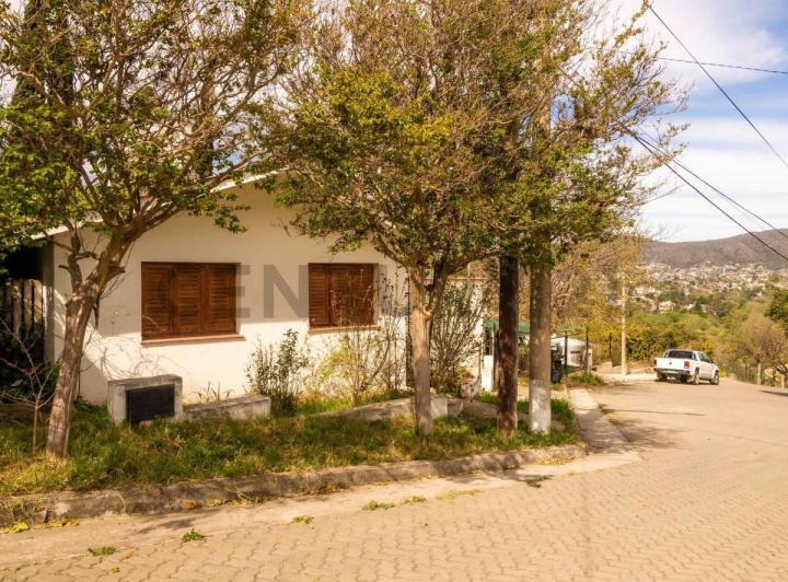 Casa · 120m² · 3 Ambientes · 2 Cocheras