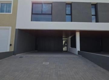 Casa · 180m² · 5 Ambientes · 2 Cocheras · Docta Duplex en Venta 3 Dorm. 3 Baños