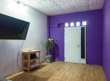 PH · 64m² · 2 Ambientes · 1 Cochera · PH 2 Amb en Venta en Berazategui con Cochera S/exp