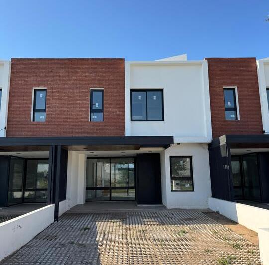 Casa · 154m² · 6 Ambientes · 1 Cochera
