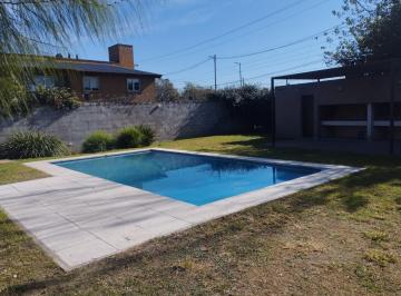 Casa · 104m² · 6 Ambientes · 1 Cochera · Casa - Inaudi