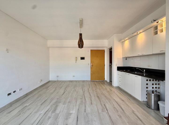 Alquiler Duplex de 1 Dormitorio con 2 Baños y Cochera en Puerto Madero.