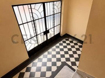 Casa · 360m² · 6 Ambientes · Venta Casa 6 Ambientes + 2 Locales y Garaje