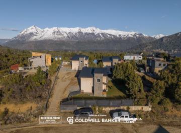 Casa · 89m² · 3 Ambientes · 1 Cochera · Casa en Venta 3 Ambientes - Bariloche - Barrio Lomas del Cauquén