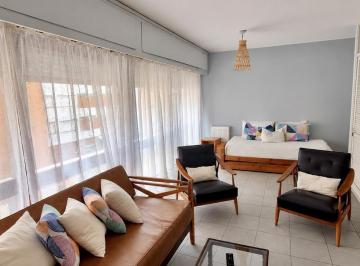 Departamento · 60m² · 3 Ambientes · Venta - Alquiler - Alquiler Temporal: Apartamento en La Parada 2 de Playa Brava, Punta del Este