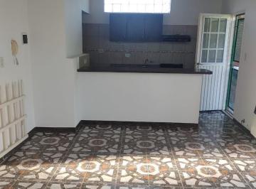 PH · 60m² · 3 Ambientes · PH Alquiler en Boedo (Sanchez de Loria Al 1600)