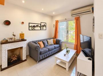 Casa · 110m² · 4 Ambientes · 2 Cocheras · Casa 4 Ambientes con Parque, Galería y Monoambiente Anexo – La Reja