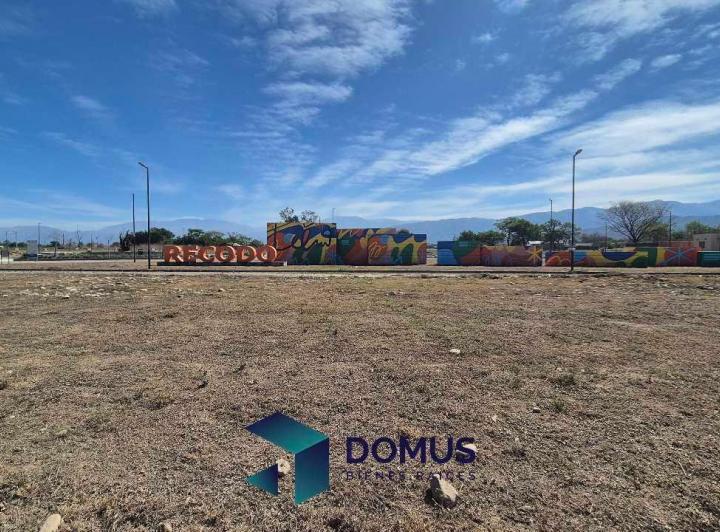 Terreno · 400m²