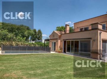 Casa · 320m² · 7 Ambientes · 2 Cocheras · Venta - Casa de 6 Dorm. en Country Club San Carlos - Malvinas Argentinas