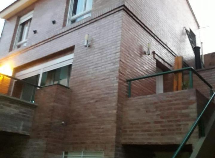 Casa · 82m² · 3 Ambientes · 1 Cochera