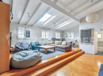 Casa · 310m² · 5 Ambientes · 3 Cocheras · Venta Casa Deco 5 Amb Dependencia, Gran Jardín/quincho y Pileta - Lomas de San Isidro.