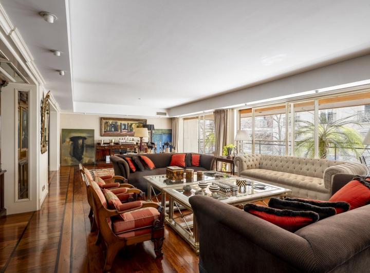 Departamento · 297m² · 7 Ambientes · 2 Cocheras