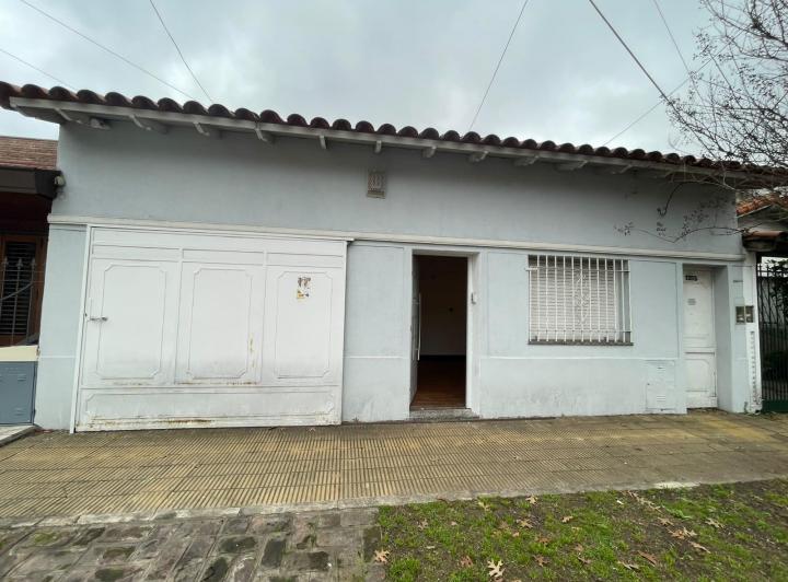 Casa · 80m² · 3 Ambientes · 1 Cochera
