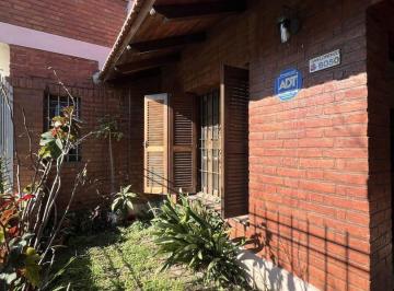 Foto · Casa Amplia y Funcional, a Pocos m de Av Facundo Zuviría.