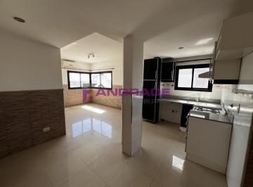 Departamento · 2 Ambientes · Departamento en Alquiler a 100 Mt de La Plaza de San Justo