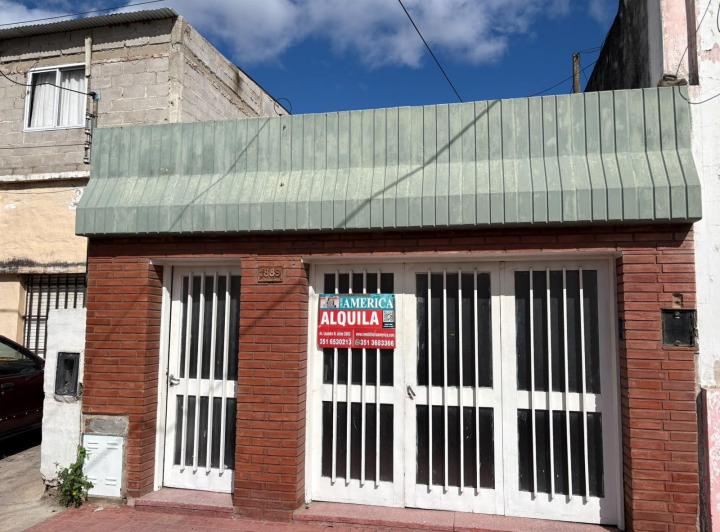 Casa · 80m² · 4 Ambientes · 1 Cochera