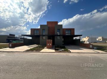 Casa · 137m² · 4 Ambientes · 1 Cochera · Brisas de Manantiales - a Estrenar - Posesion Inmediata - Escucha Propuesta