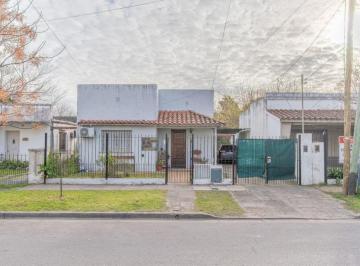 Casa de 3 ambientes, Pilar · Multifamiliar - Casa + 3 Dtos Al Fondo - Pilar Centro