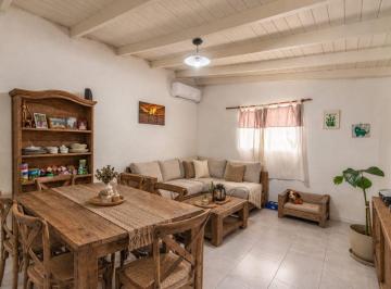 Casa de 3 ambientes, Pilar · Venta Casa 3 Amb + 3 Dtos Al Fondo - Pilar Centro - Multifamiliar