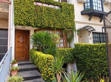 PH · 146m² · 4 Ambientes · 2 Cocheras · Venta PH 4 Ambientes Haedo Frente Garaje Pileta