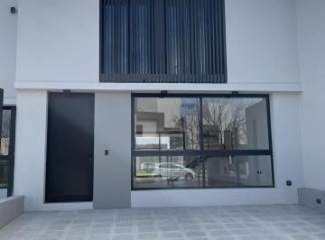 Casa · 160m² · 5 Ambientes · 2 Cocheras · Alquiler Duplex Greenville 2