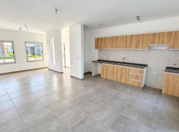 Casa · 69m² · 4 Ambientes · 2 Cocheras · Dúpex 2 Dorm. San Ignacio Village