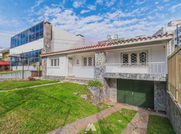 Casa · 253m² · 5 Ambientes · 2 Cocheras · Se Vende Casa 3 Dorm.con Patio en Malvín
