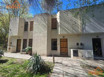 PH · 84m² · 5 Ambientes · 1 Cochera · PH en Venta en B° 12 de Septiembre