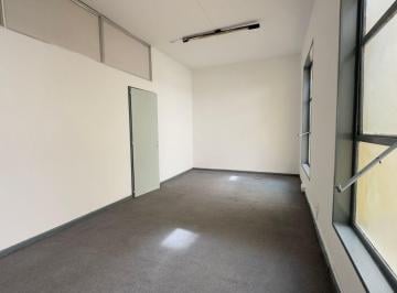 Oficina comercial de 1 ambiente, San Nicolás · Microcentro. Oficina Comercial de 35 m² en Alquiler. Luminosa