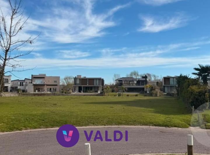 Terreno · 1070m²