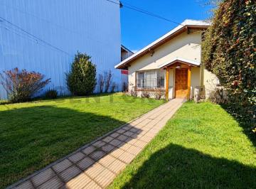 Casa · 100m² · 4 Ambientes · 2 Cocheras · Casa en Alquiler Bariloche