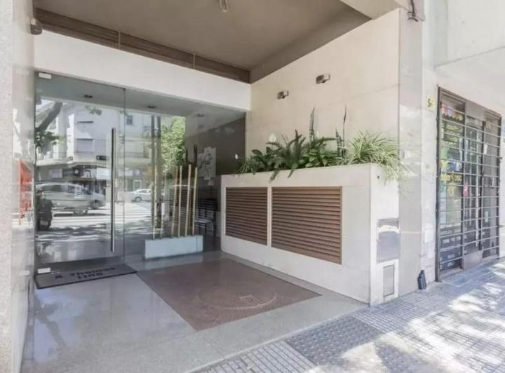 Venta Colegiales Monoamb Divisible Cochera Balcon