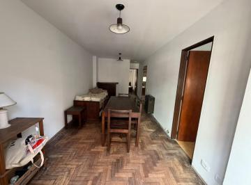 Departamento · 45m² · 2 Ambientes · Departamento en Alquiler de 1 Dormitorio en Barrio Centro