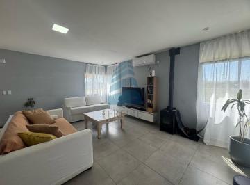 Casa · 148m² · 4 Ambientes · 2 Cocheras · Venta Casa 4 Ambientes en Santa Elena Pilar del Este - Pilar