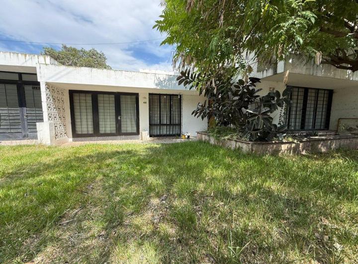 Casa · 200m² · 4 Ambientes