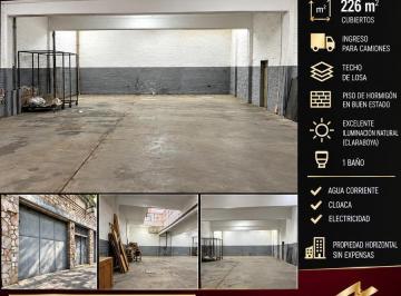 Bodega-Galpón · 226m² · Galpon Amplio Zona de Mendoza y Valparaiso