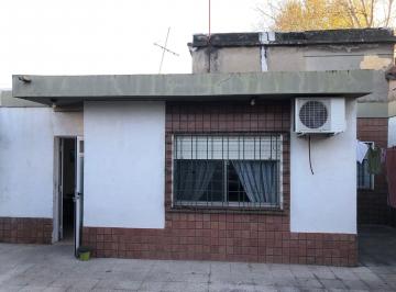 Casa · 70m² · 4 Ambientes · Casa 4 Ambientes en Venta en Banfield
