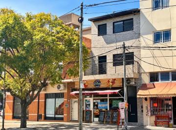 PH · 98m² · 3 Ambientes · PH 3 Ambientes + Local Comercial. Sin Expensas.
