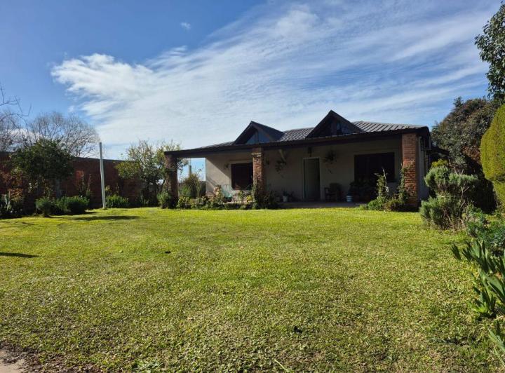 Casa · 158m² · 5 Ambientes · 1 Cochera
