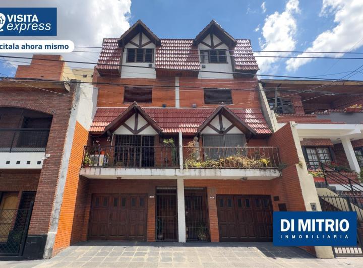 Casa · 160m² · 5 Ambientes · 2 Cocheras